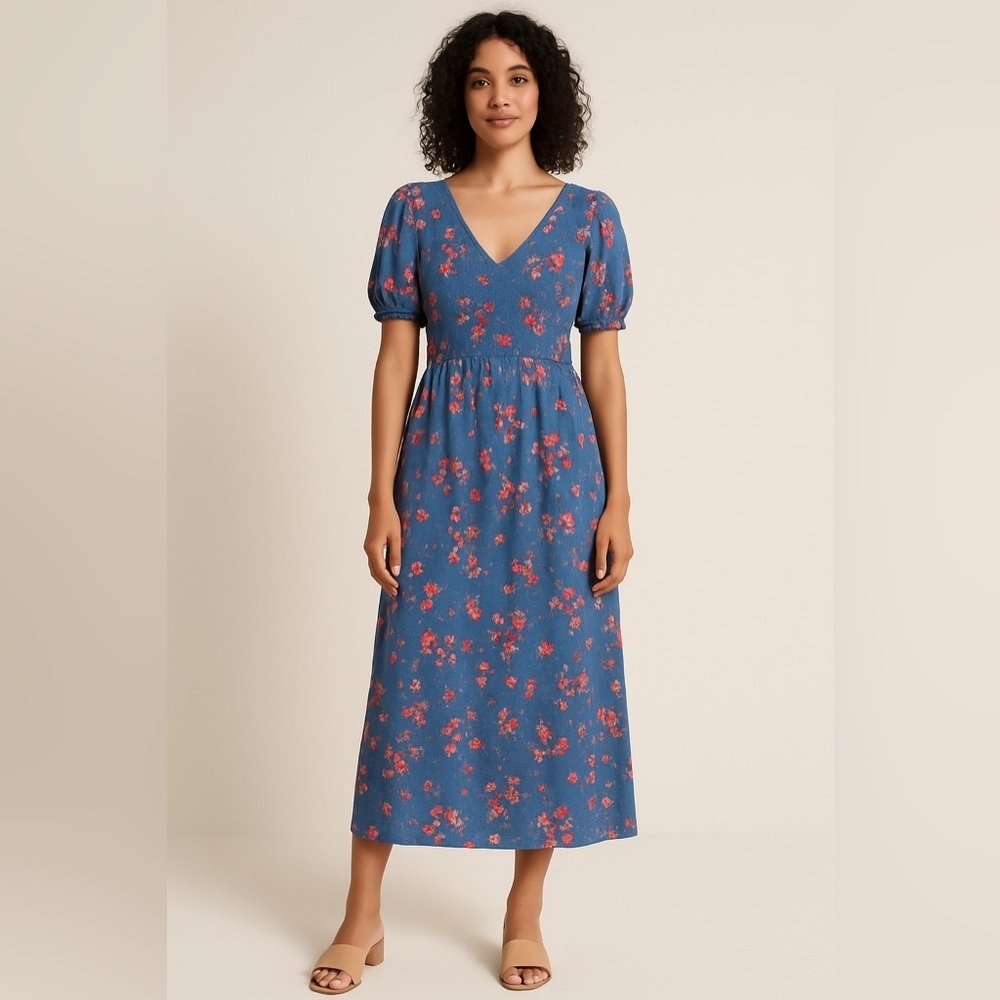 Chic Floral Maxi Dress in Blue and Red